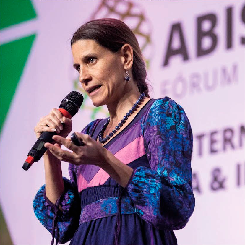 Dra. Victoria Fernández